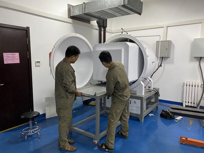 真空气氛安装现场